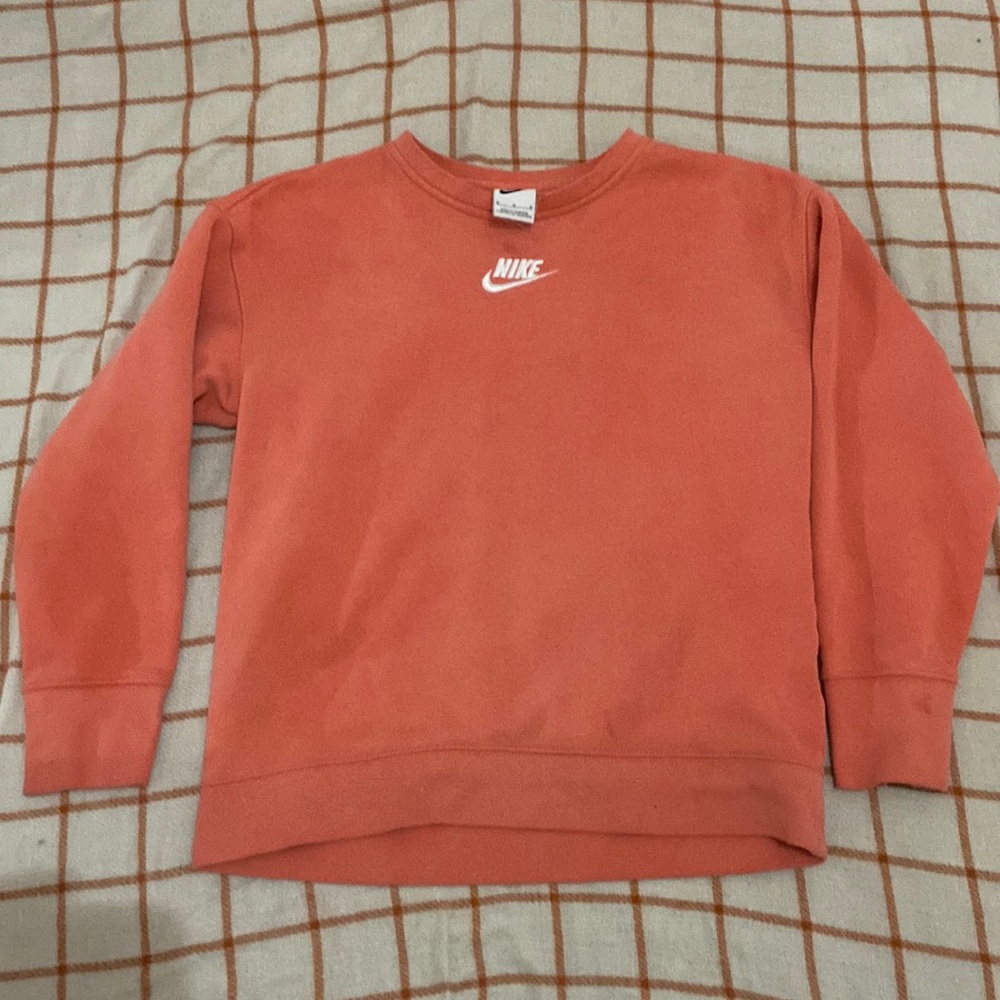 Nike girls coral crewneck